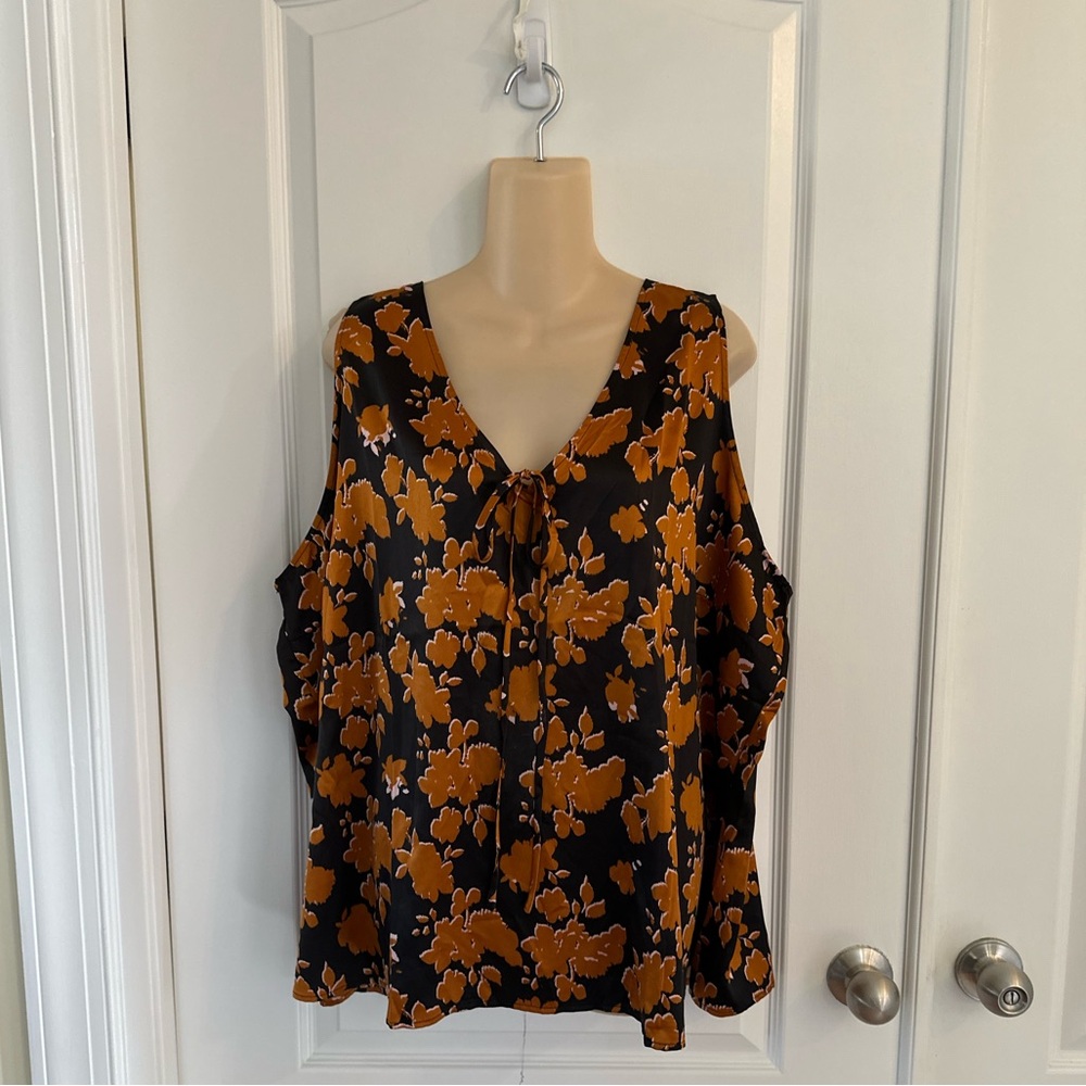 ADORE ME Floral Print Top NWT